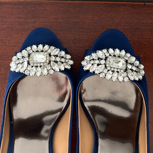 BADGLEY MISCHKA Blue Satin Heels - Picture 5 of 9